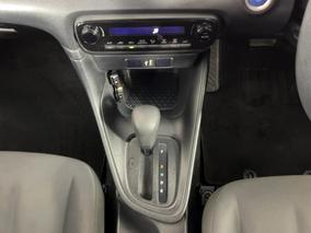 Photo '18' of Toyota Yaris