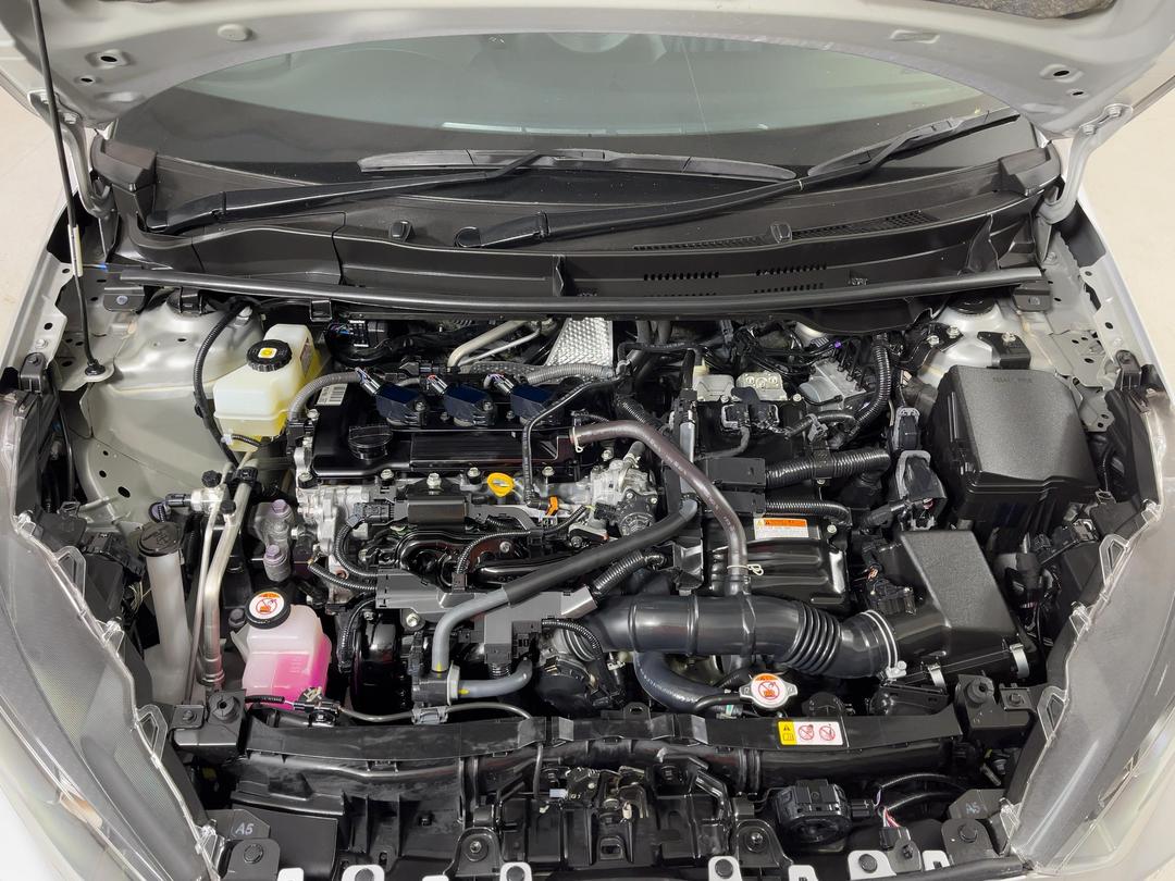 Photo '13' of Toyota Yaris