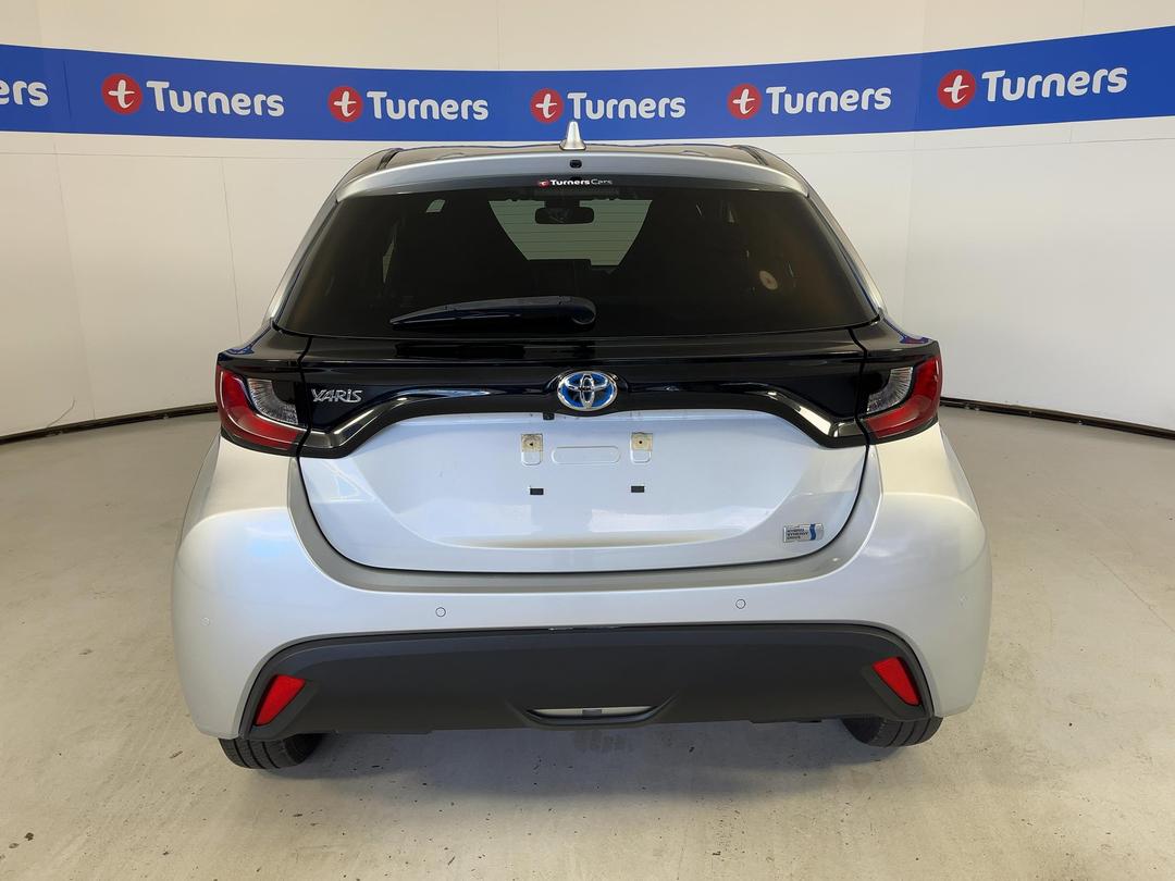 Photo '6' of Toyota Yaris