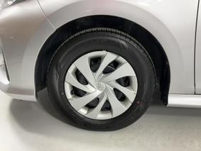 Photo '10' of Toyota Yaris