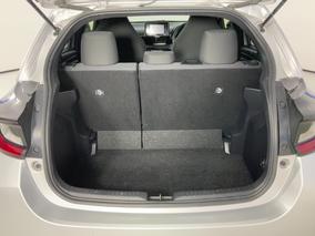 Photo '14' of Toyota Yaris