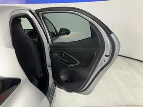 Photo '19' of Toyota Yaris