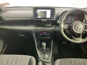 Photo '18' of Toyota Yaris