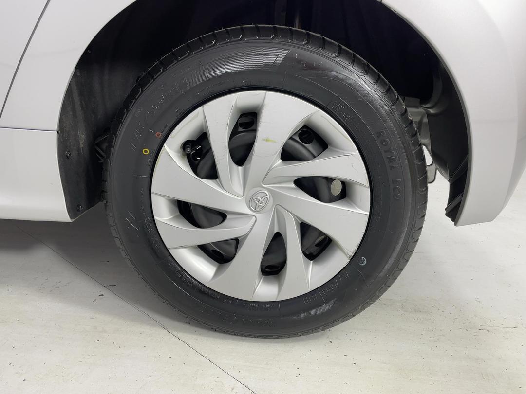 Photo '11' of Toyota Yaris