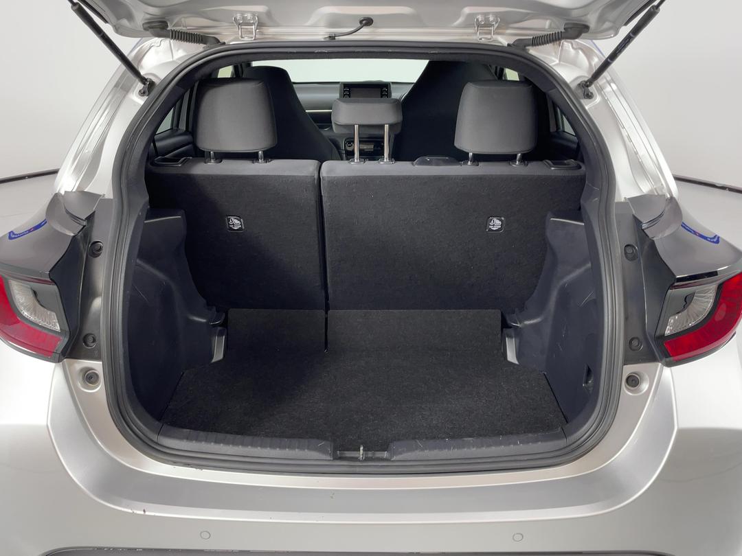 Photo '14' of Toyota Yaris
