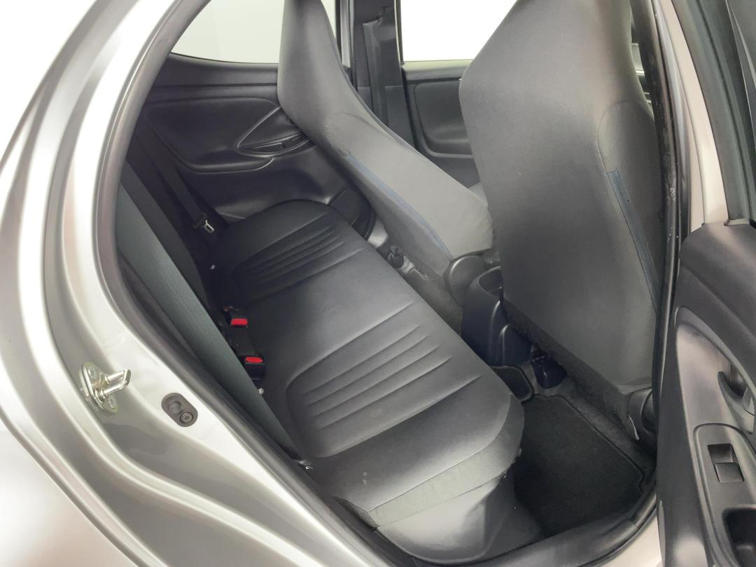 Photo '20' of Toyota Yaris