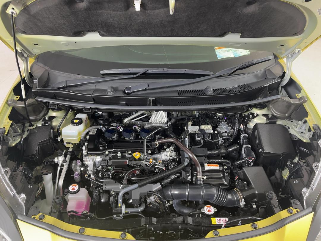 Photo '13' of Toyota Yaris
