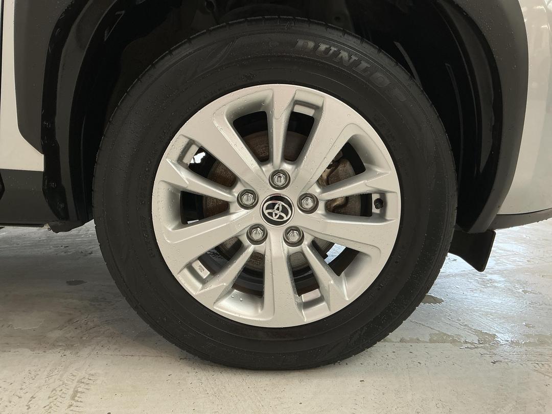 Photo '9' of Toyota Yaris Cross