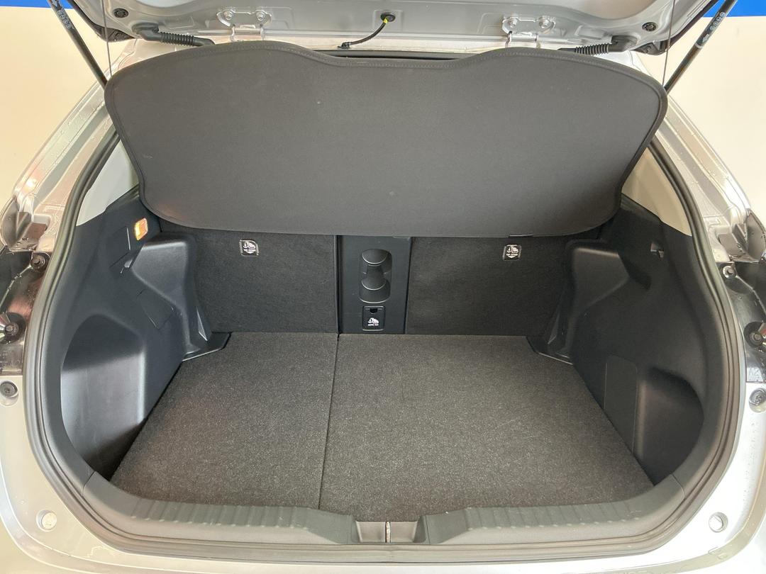 Photo '14' of Toyota Yaris Cross