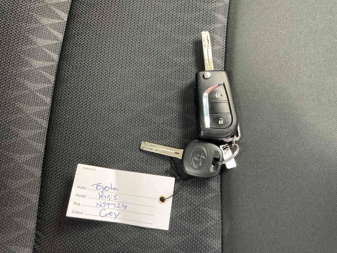 Photo '22' of Toyota Yaris Cross