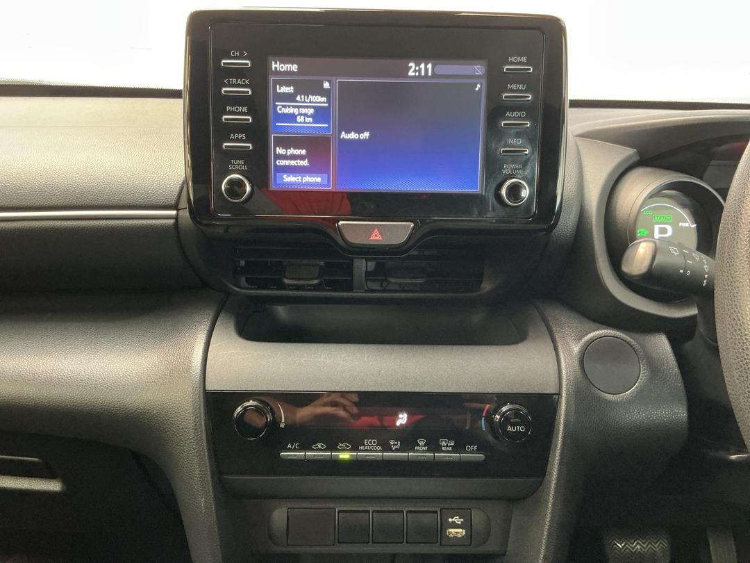 Photo '18' of Toyota Yaris Cross