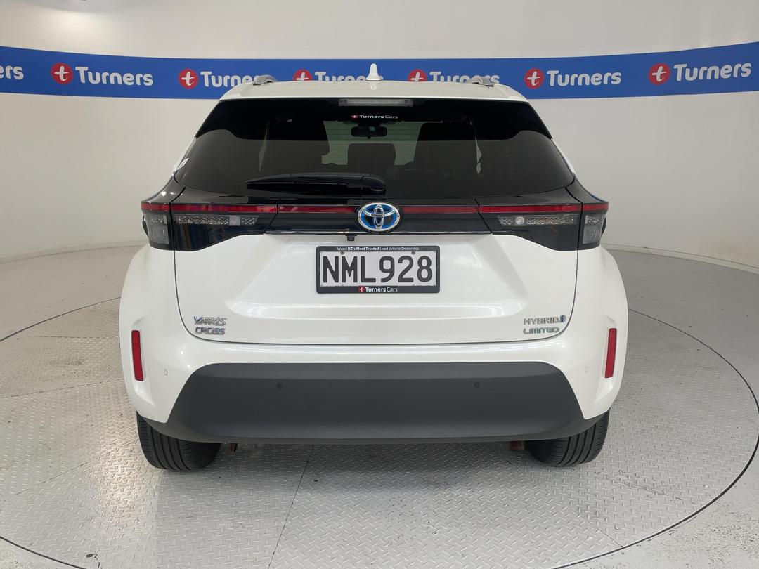 Photo '6' of Toyota Yaris Cross