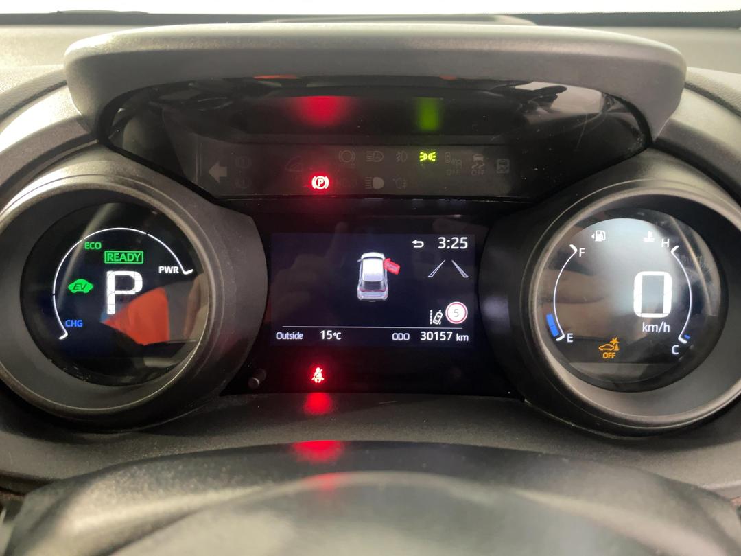 Photo '21' of Toyota Yaris Cross