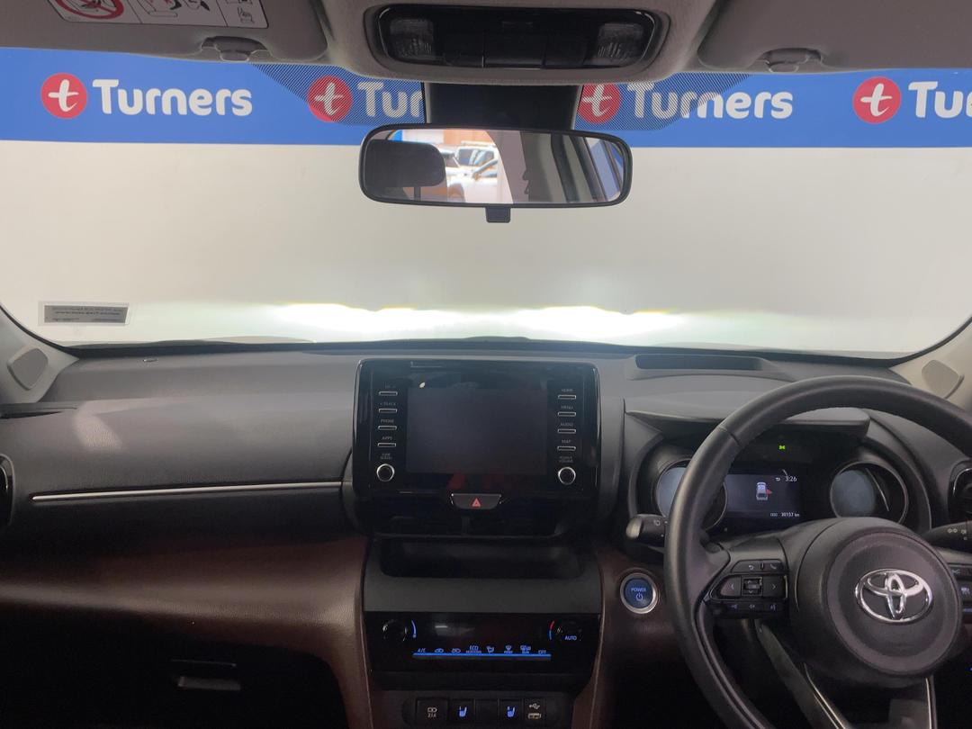 Photo '17' of Toyota Yaris Cross