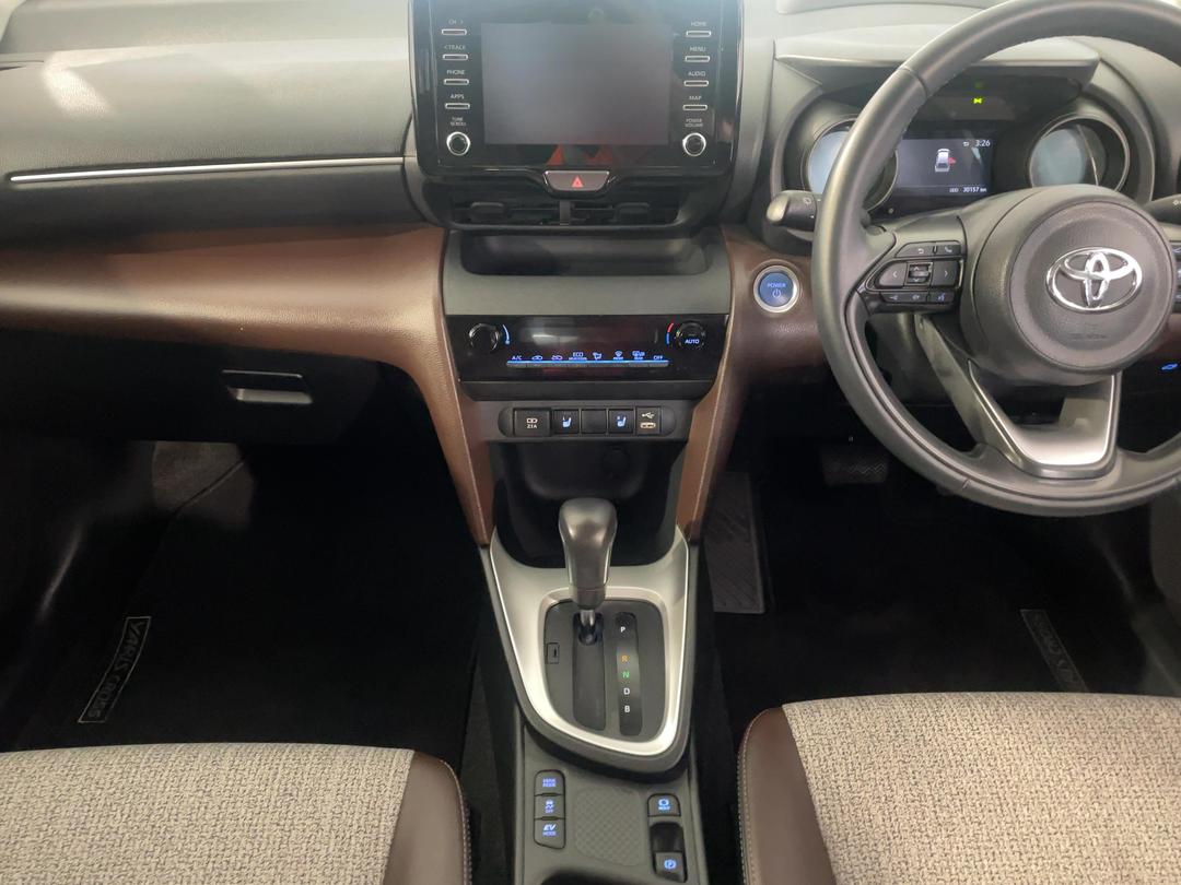 Photo '18' of Toyota Yaris Cross