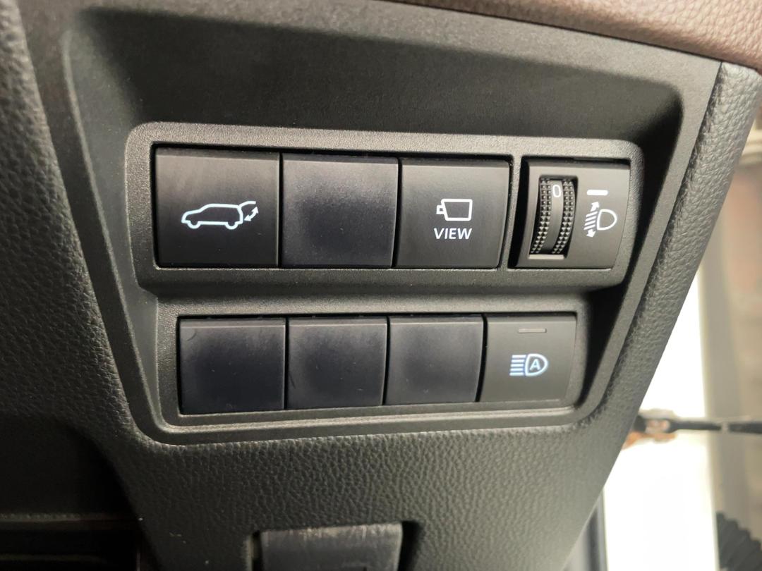 Photo '24' of Toyota Yaris Cross
