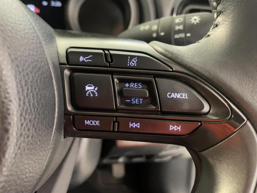Photo '25' of Toyota Yaris Cross