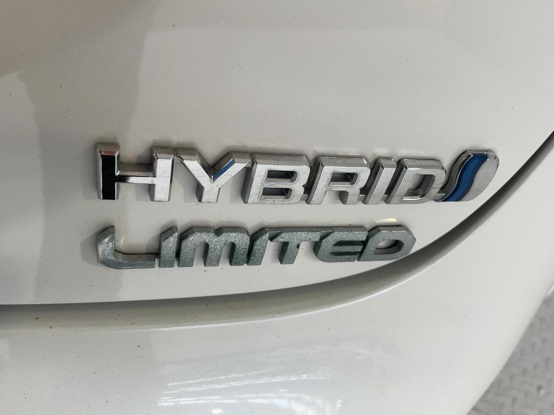 Photo '37' of Toyota Yaris Cross