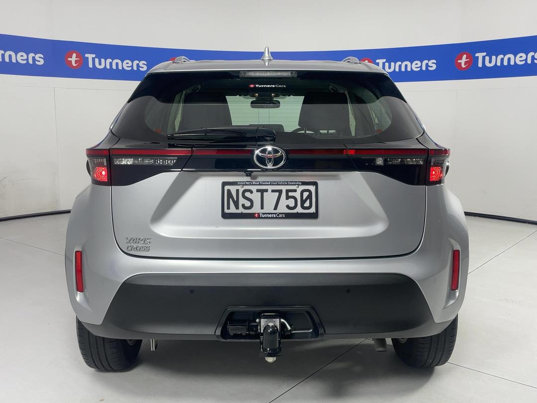 Photo '6' of Toyota Yaris Cross