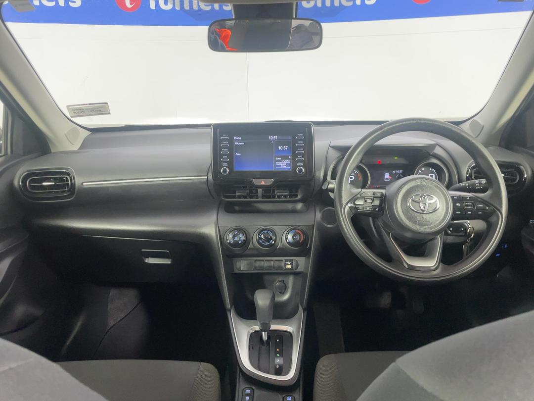 Photo '17' of Toyota Yaris Cross