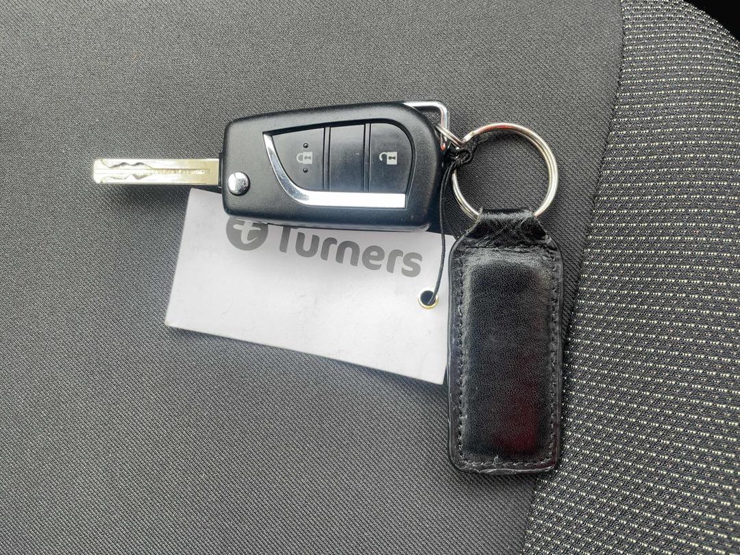 Photo '22' of Toyota Yaris Cross