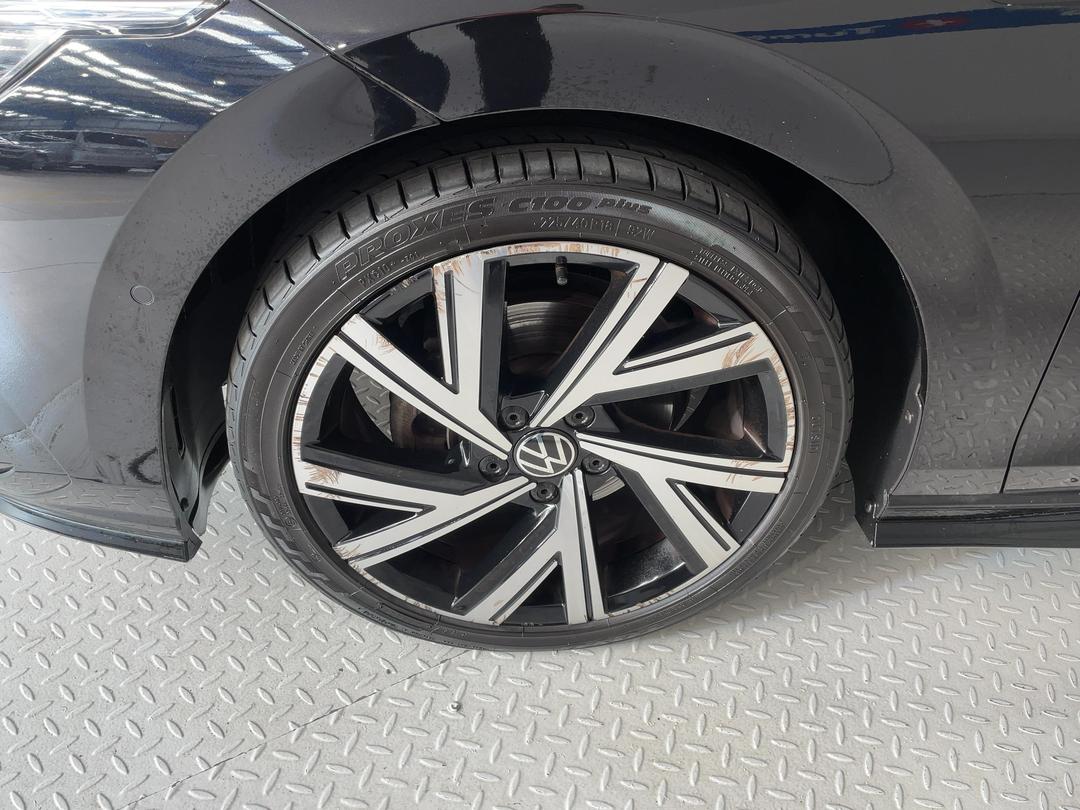 Photo '10' of Volkswagen Golf