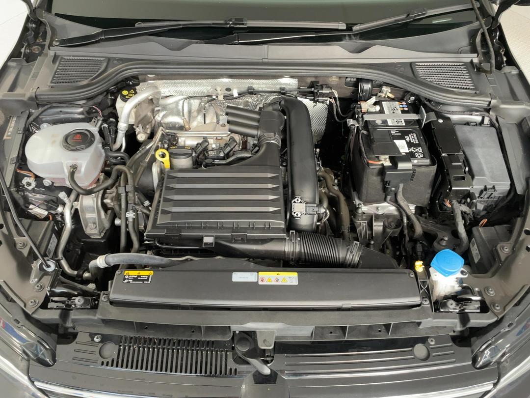 Photo '13' of Volkswagen Golf