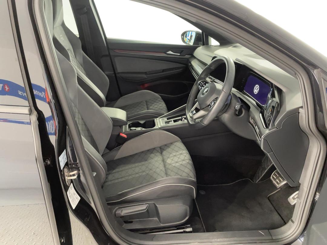 Photo '16' of Volkswagen Golf