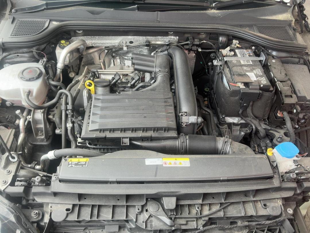 Photo '14' of Volkswagen Golf TSI Life Photo '14' of Volkswagen Golf TSI Life