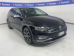 Image of 2021 Volkswagen Passat Alltrack TSI 162KW 4WD