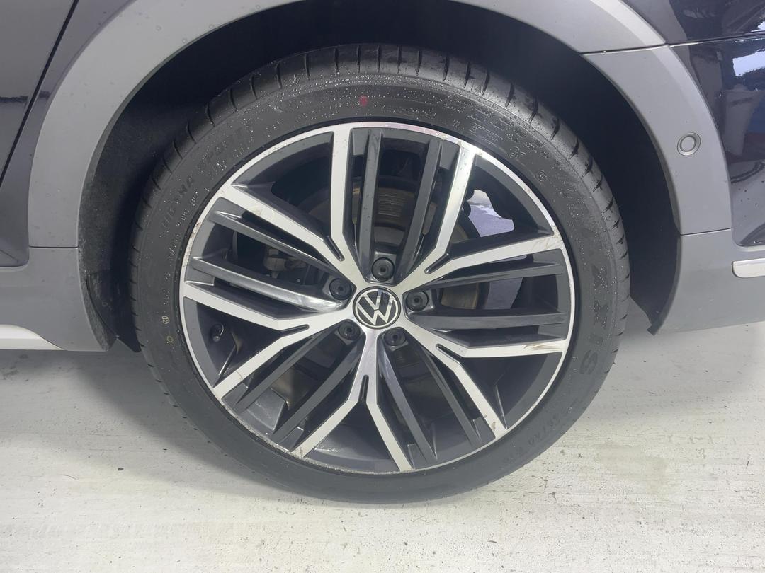 Photo '11' of Volkswagen Passat