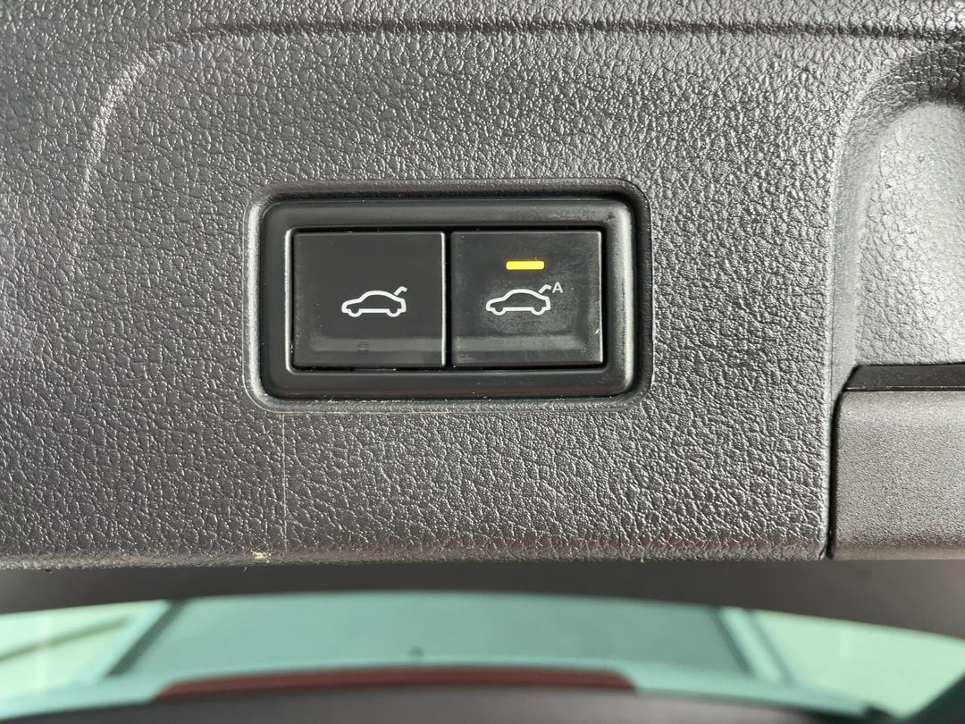 Photo '23' of Volkswagen Passat