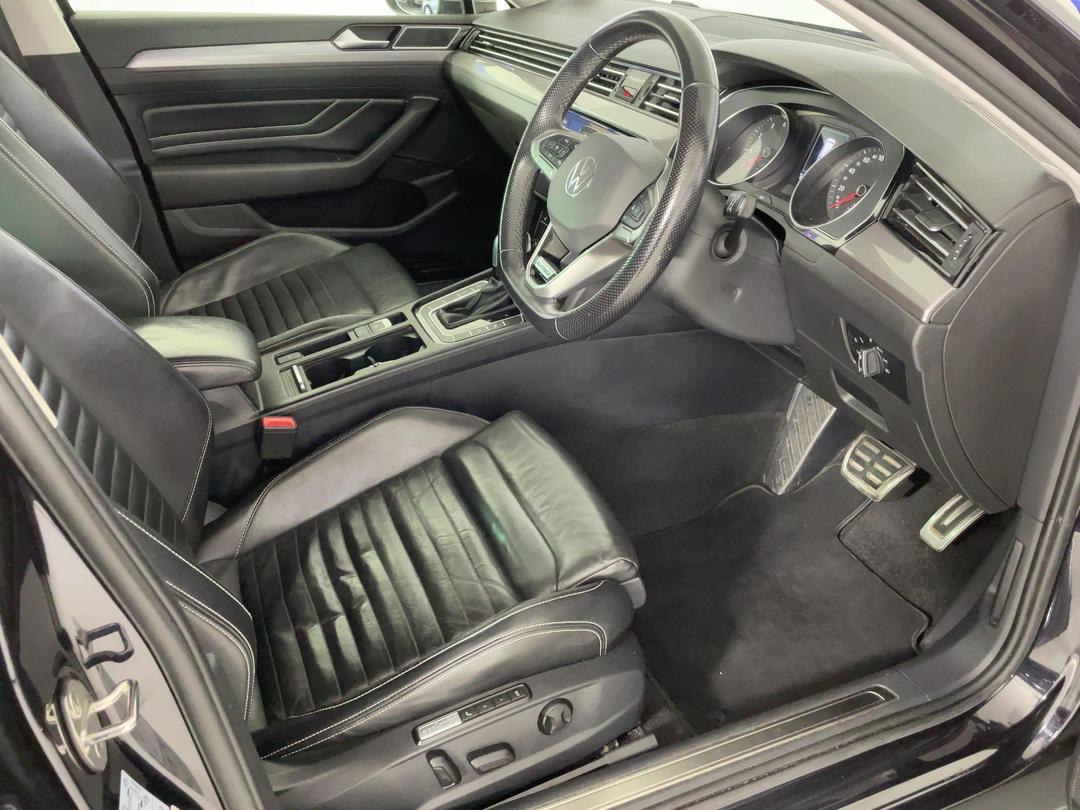 Photo '16' of Volkswagen Passat