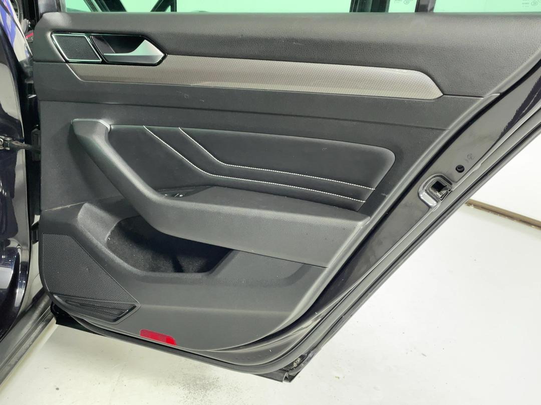 Photo '19' of Volkswagen Passat
