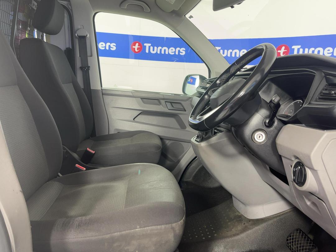 Photo '16' of Volkswagen T6