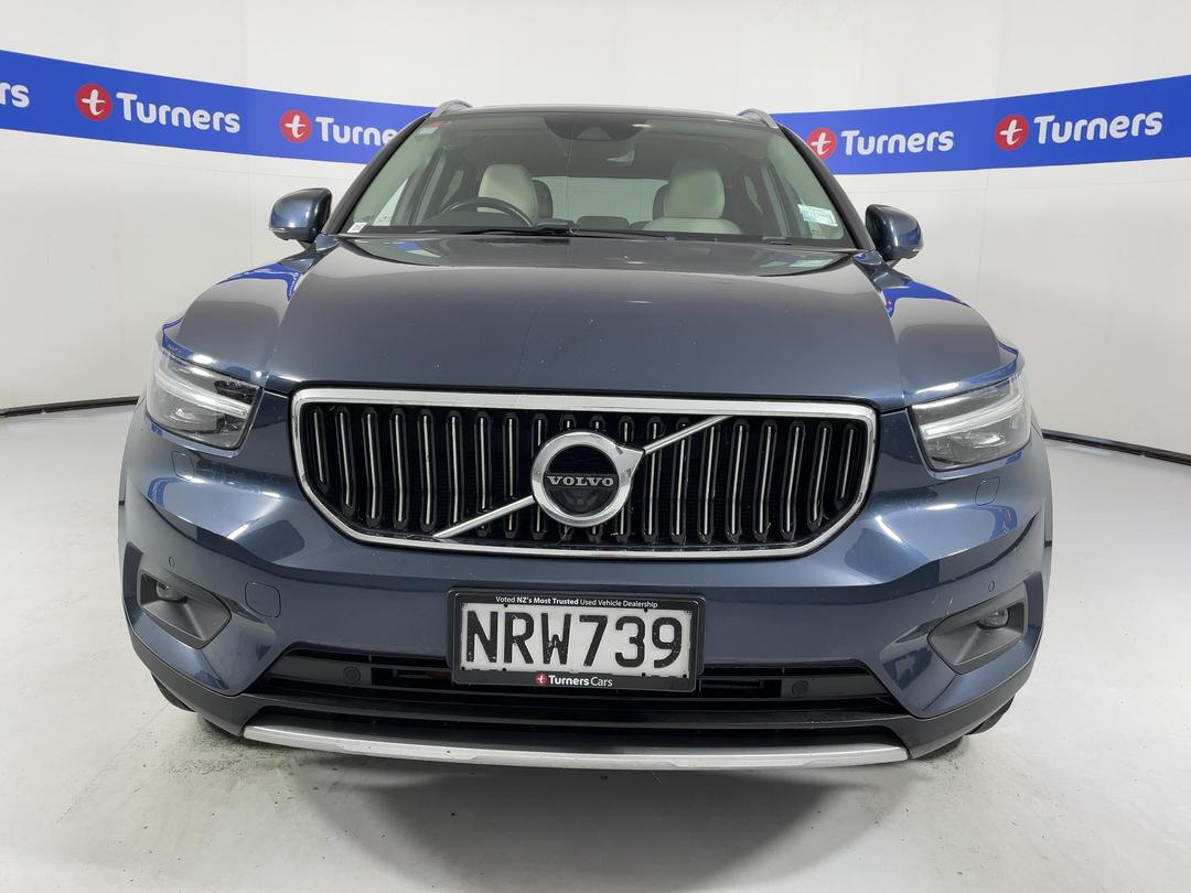 Photo '2' of Volvo XC40