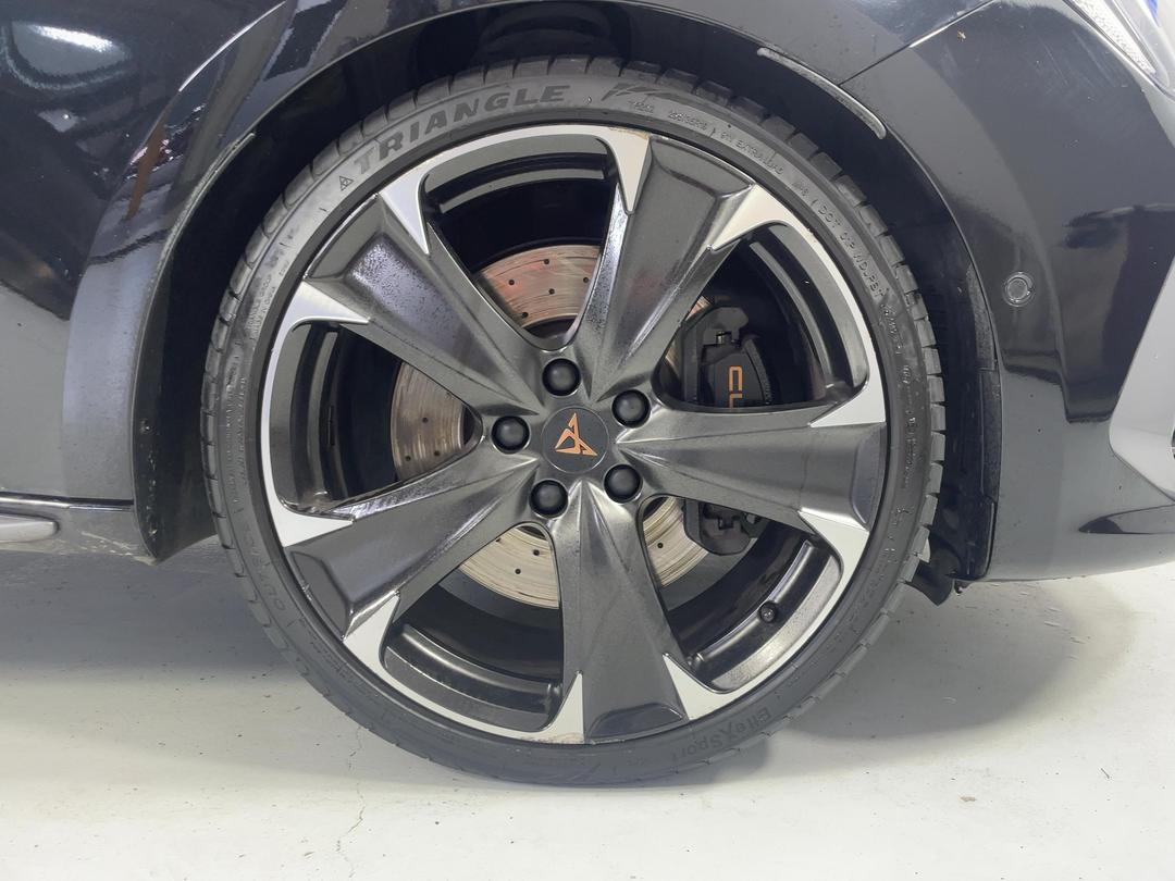 Photo '9' of Cupra Leon