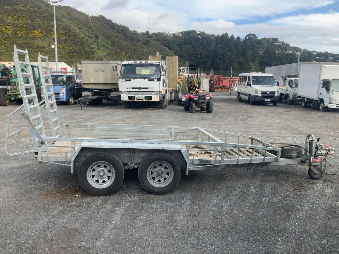 Photo '3' of FACTORY BUILT BRENT SMITH TRAILERS Plant Trailer - Tandem