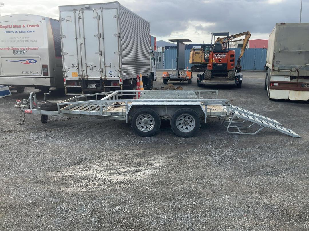 Photo '7' of FACTORY BUILT BRENT SMITH TRAILERS Plant Trailer - Tandem