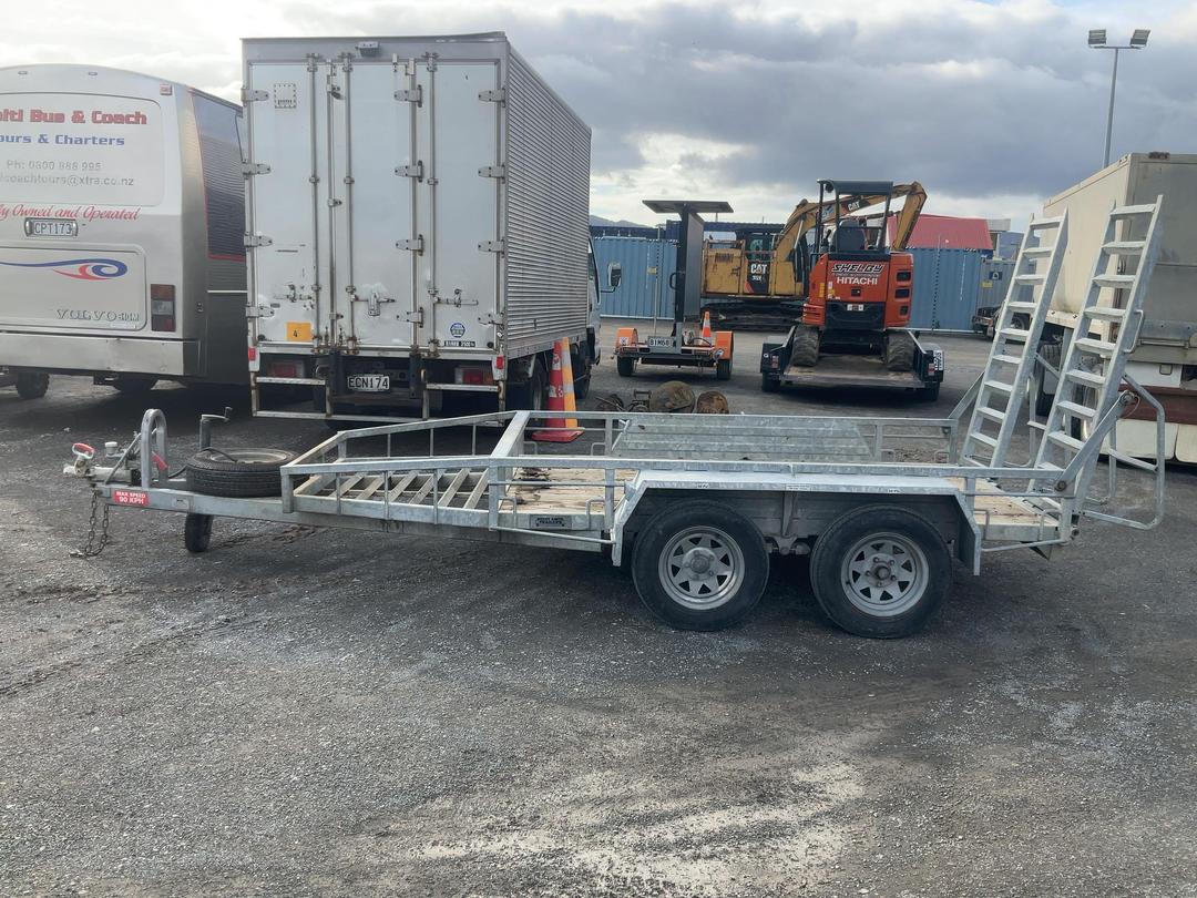Photo '9' of FACTORY BUILT BRENT SMITH TRAILERS Plant Trailer - Tandem