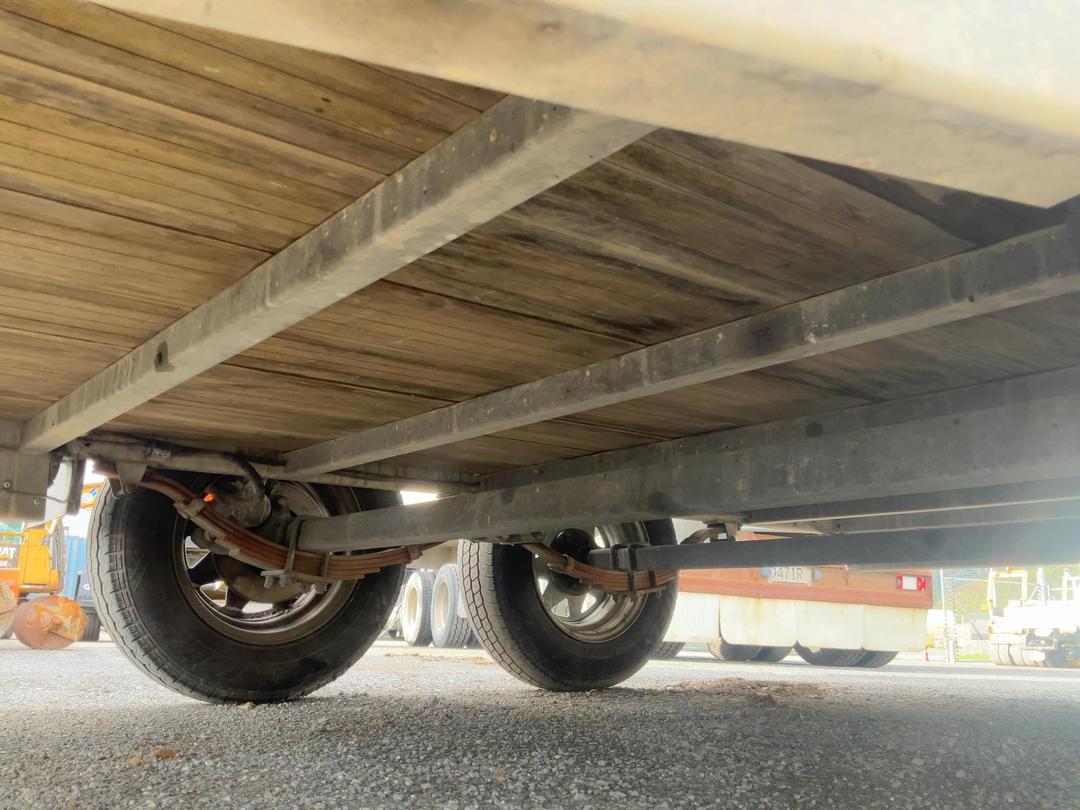 Photo '27' of FACTORY BUILT BRENT SMITH TRAILERS Plant Trailer - Tandem