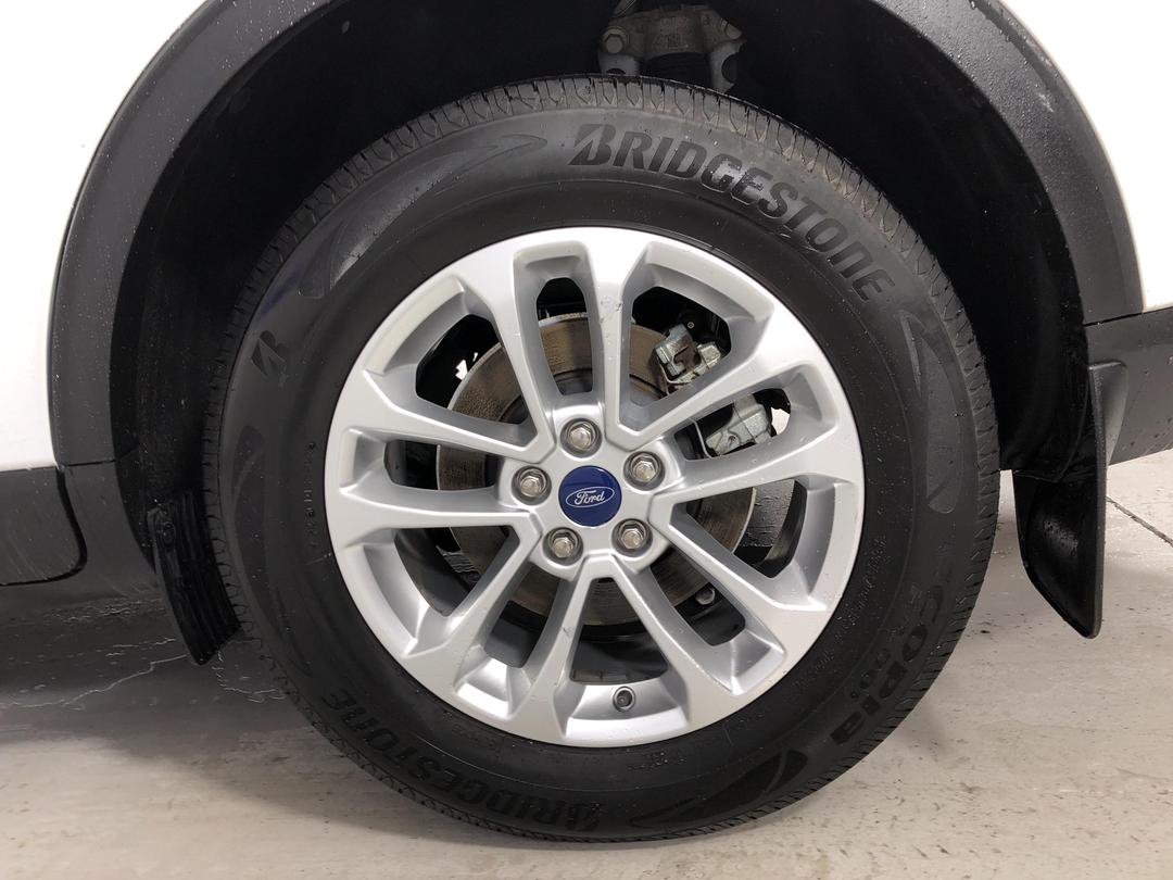 Photo '11' of Ford Escape