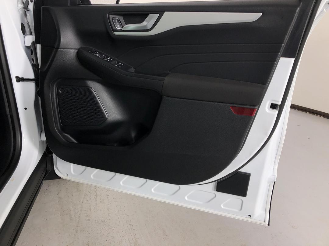 Photo '15' of Ford Escape