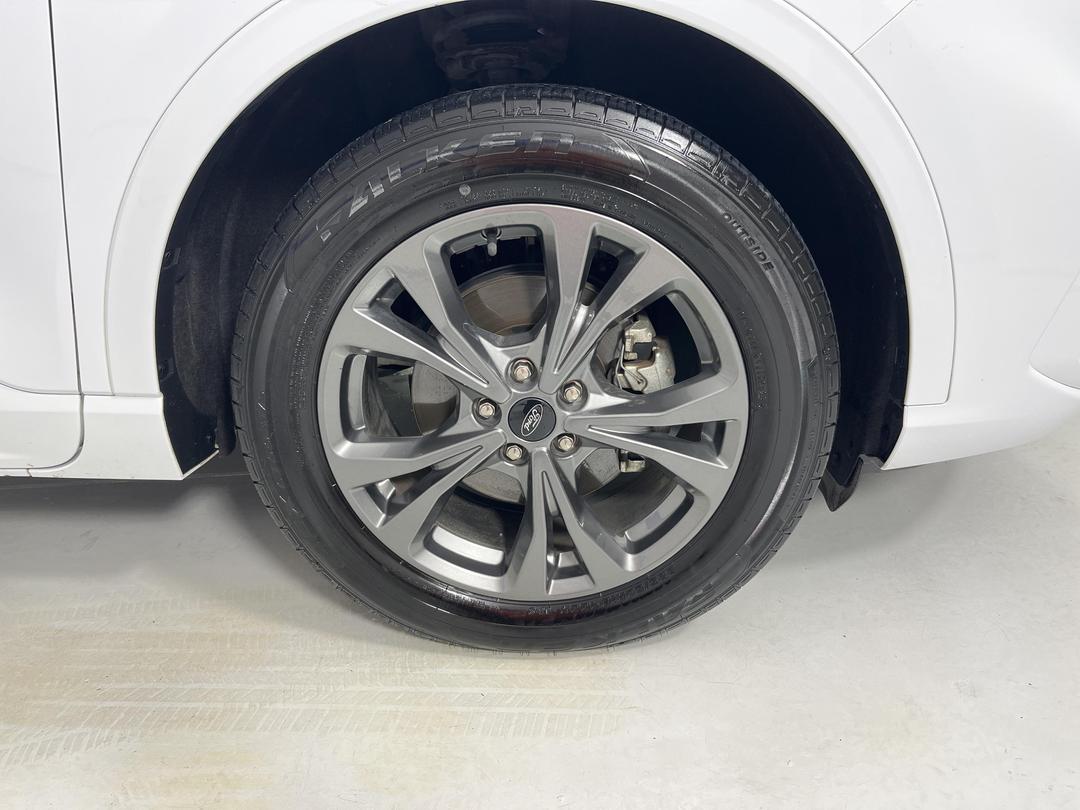 Photo '9' of Ford Escape