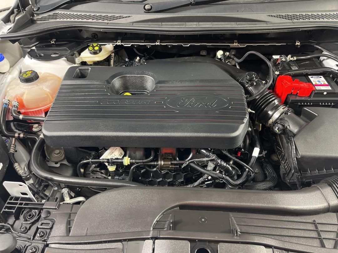 Photo '13' of Ford Escape