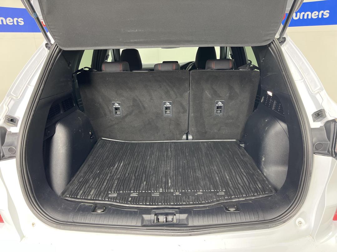 Photo '14' of Ford Escape