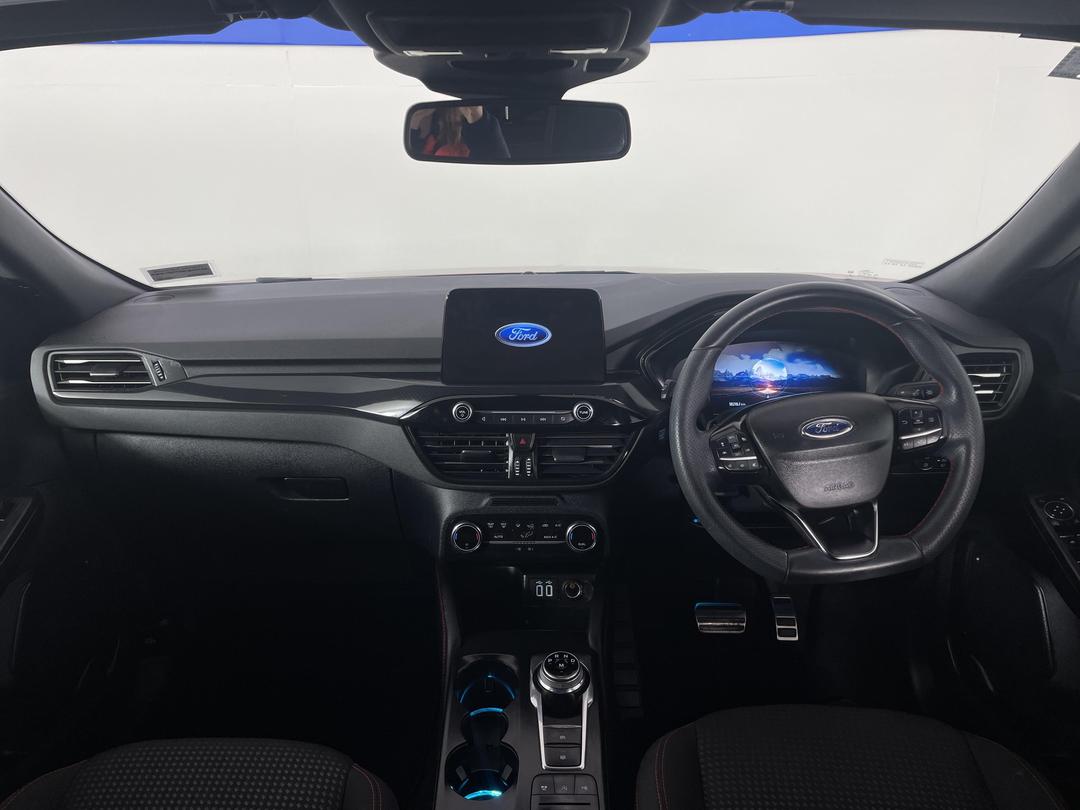 Photo '17' of Ford Escape