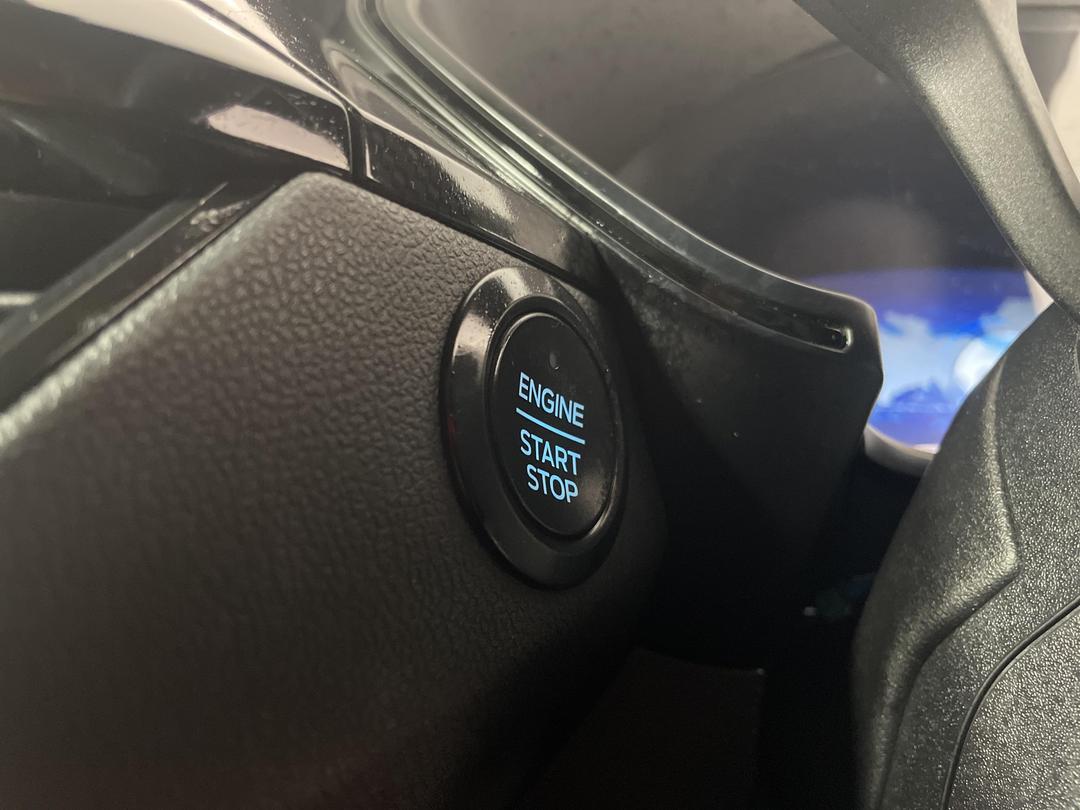 Photo '26' of Ford Escape