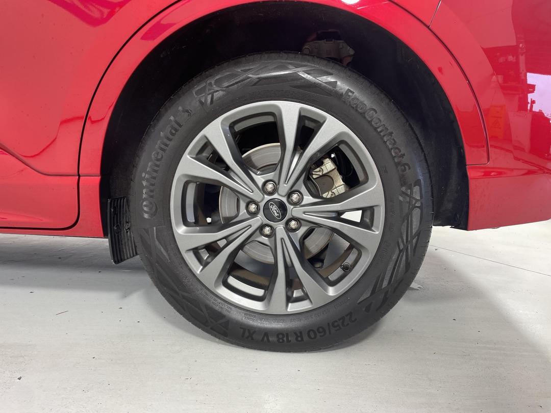 Photo '11' of Ford Escape