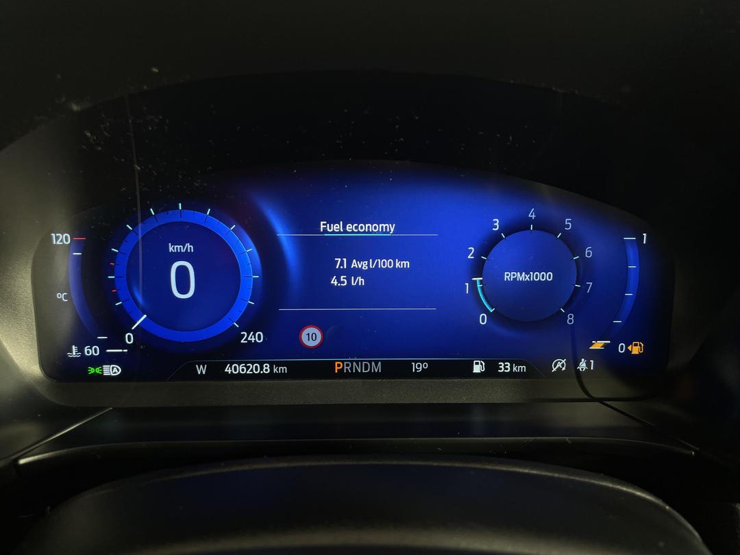 Photo '21' of Ford Escape